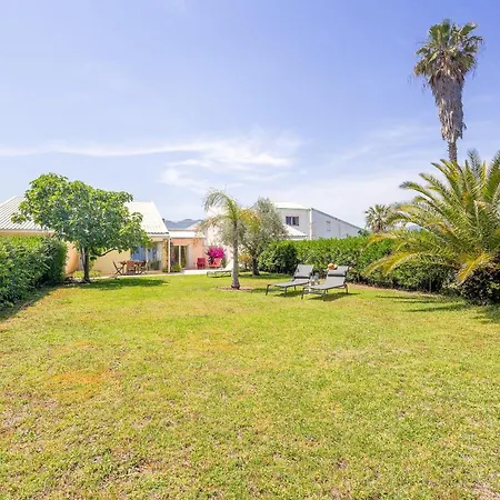 Palmeria - Maison Climatisee Acces Direct Holiday home *
